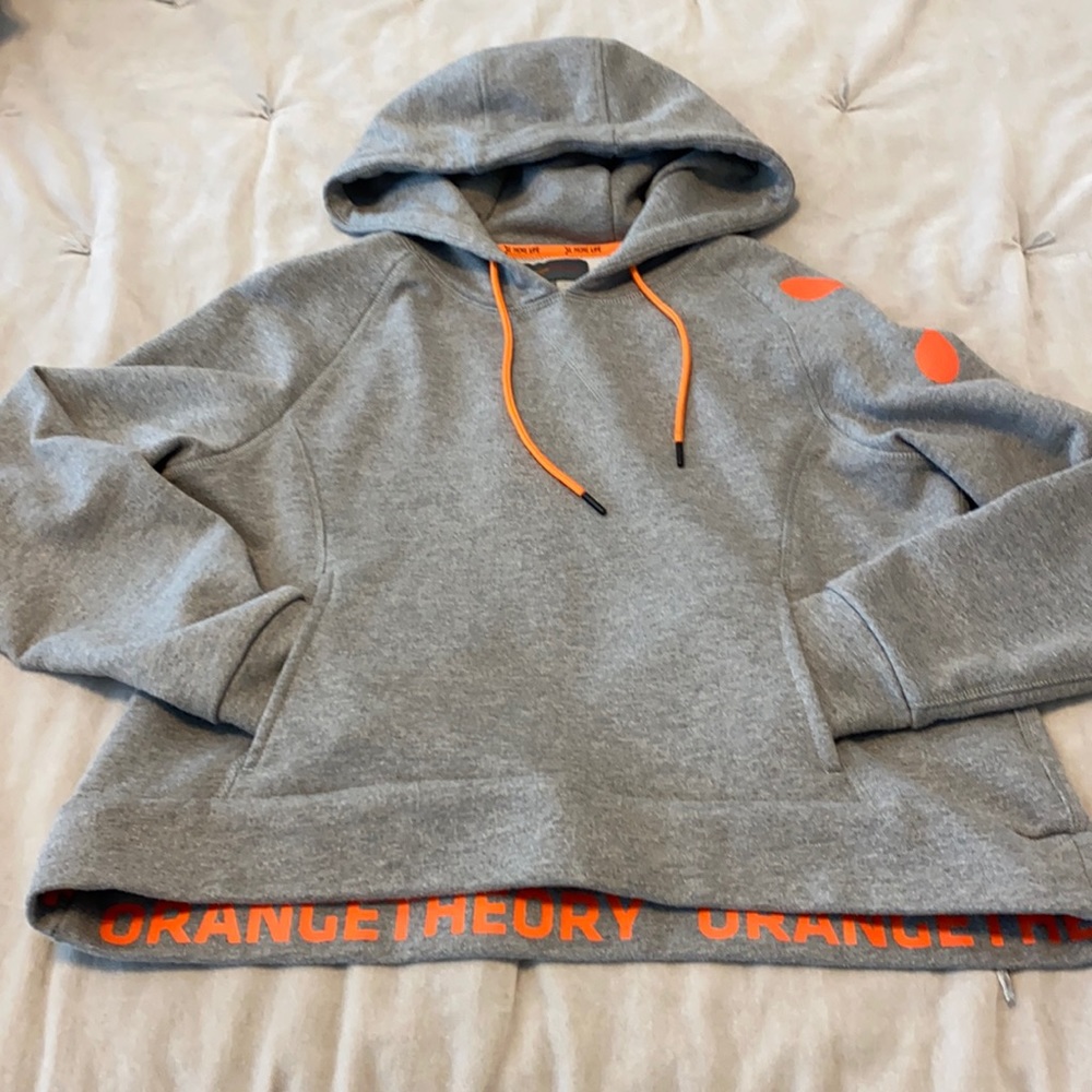 OTF Cropped Hoodie sz M